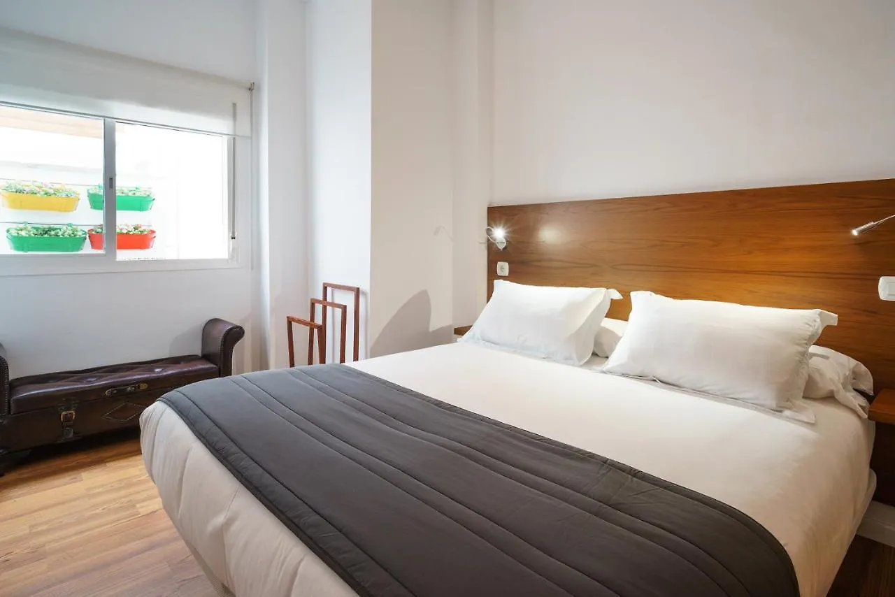 Minimal Rooms By Ele Apartments Malaga