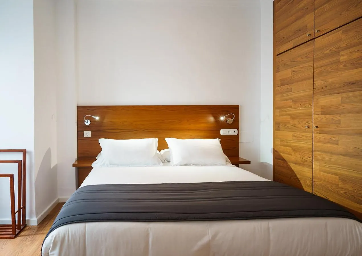 Minimal Rooms By Ele Apartments Malaga