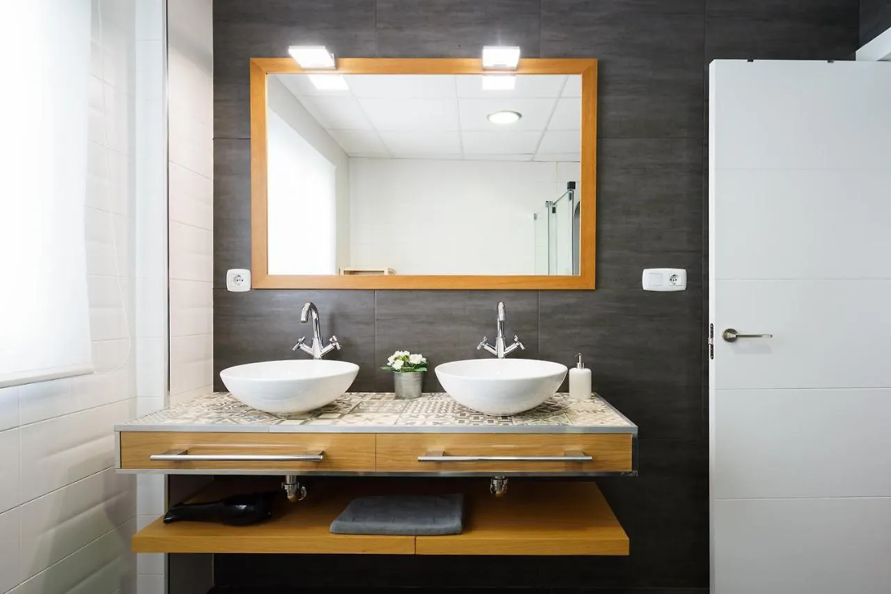 Minimal Rooms By Ele Apartments Malaga